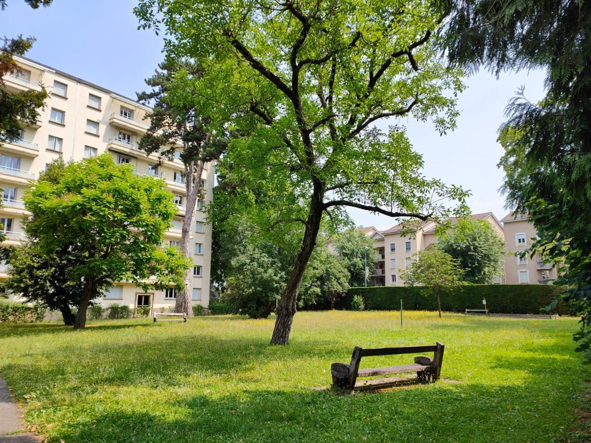 شقة Gières  في L'Edelweiss Campus & Parking Prive Securise المظهر الخارجي الصورة